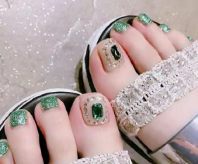 保定市媚手媚脚美容服务有限公司